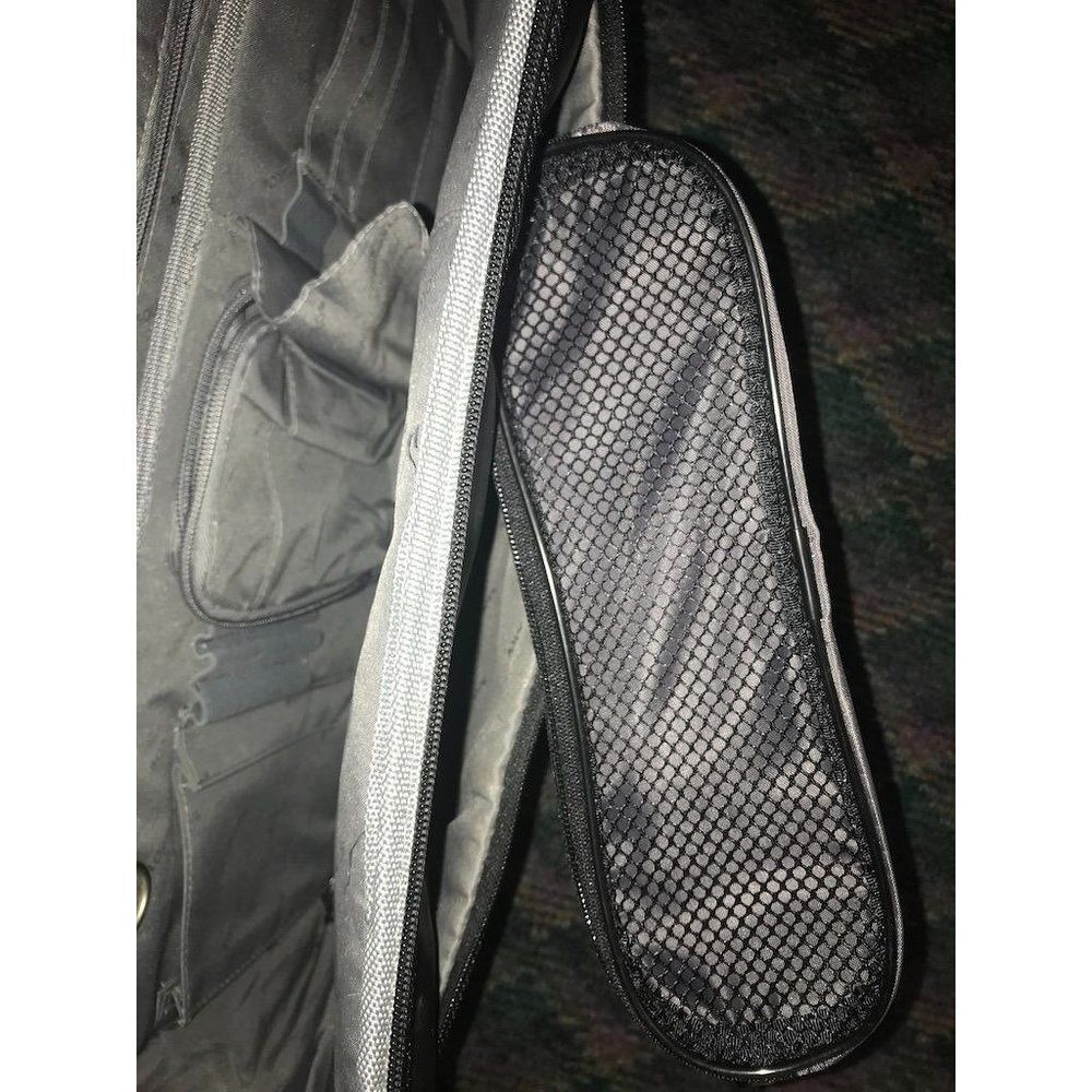 Solo extra-wide Computer brief case - Picture 9 of 13